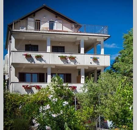 Apartments Loncar Крк Экстерьер фото