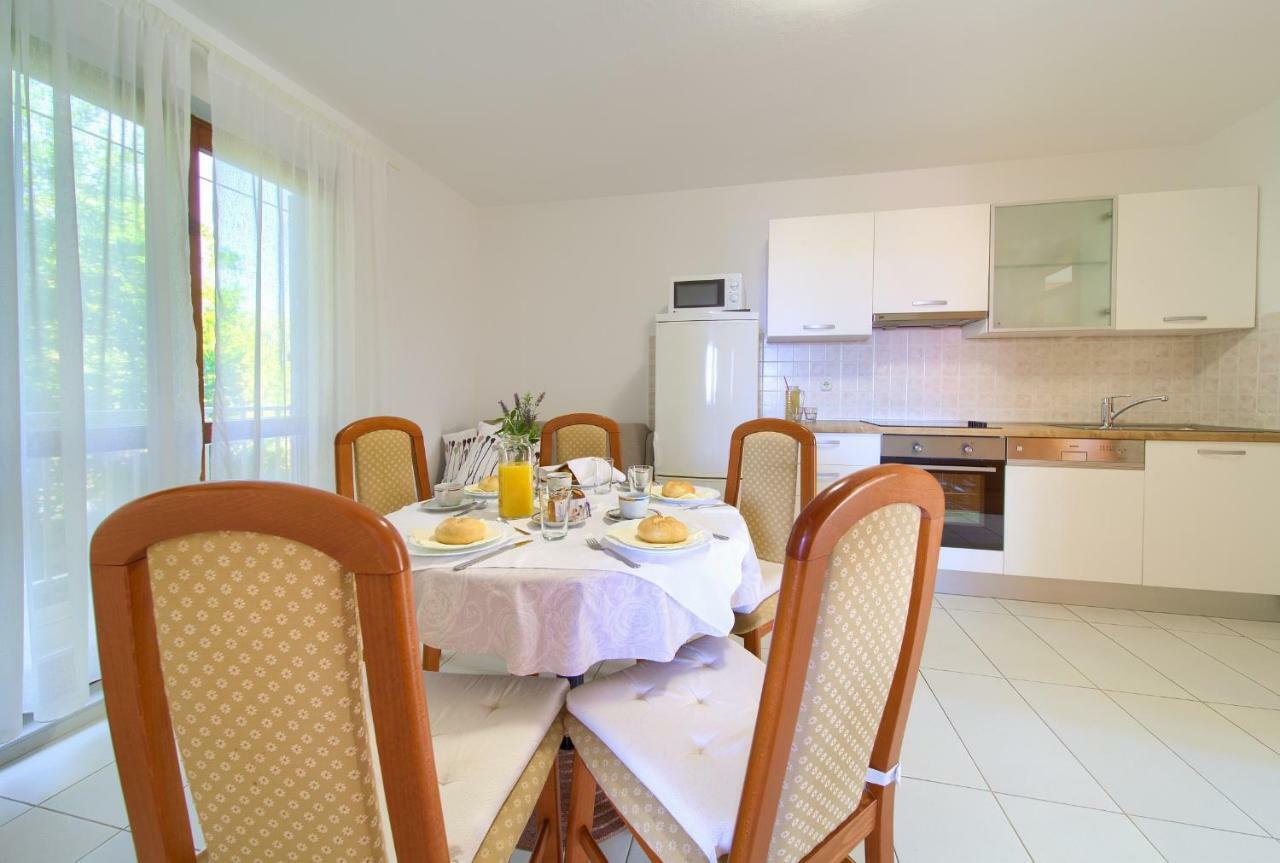 Apartments Loncar Крк Экстерьер фото