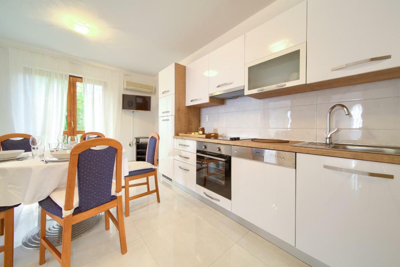 Apartments Loncar Крк Экстерьер фото